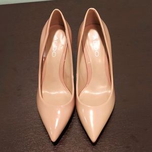 Pink pumps